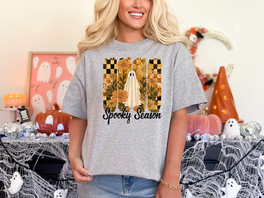 Spooky Season Ghost Floral T-Shirt – Vintage Fall Halloween Style